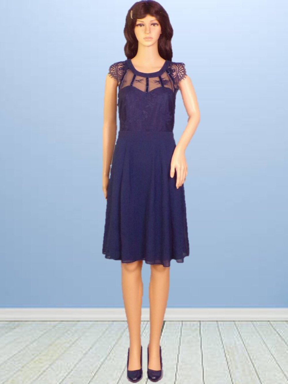 LIZA LUXE size M indigo fit/flare dress lace bodice & sleeves 100% polyester